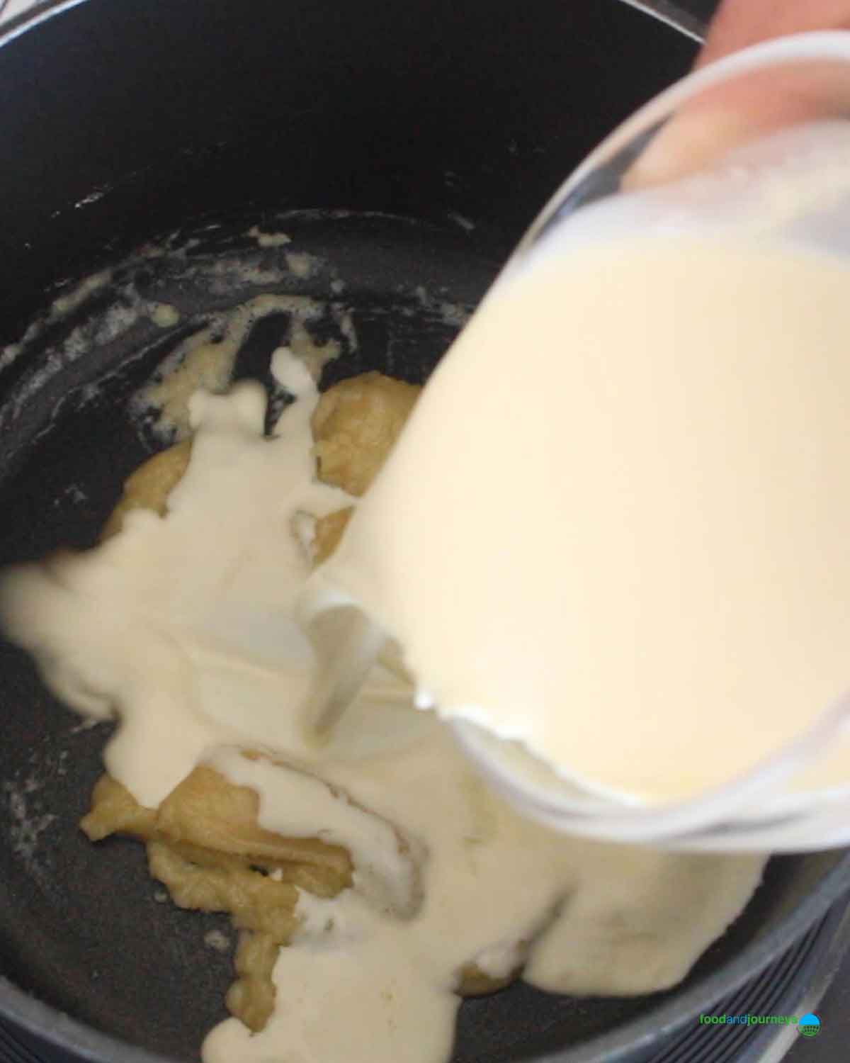 Adding cream to the flour and butter, is the base for the cream for the potatoes and dill.