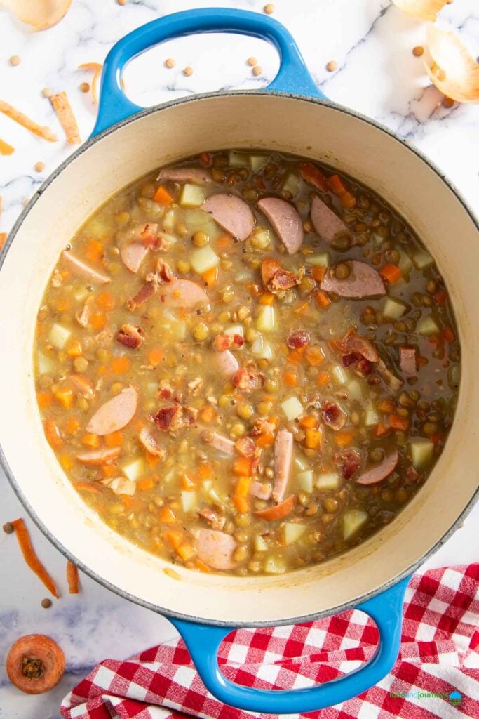 A pan of traditional linsensuppe, straight off the stove top.